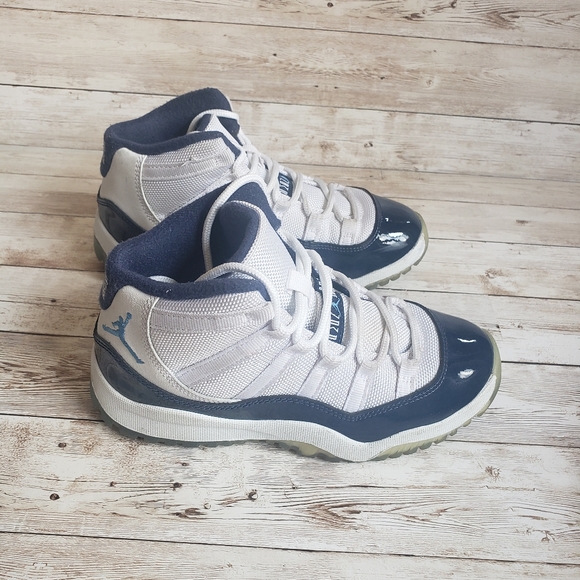 Jordan 11 Retro BP Sneakers size 1Y - Picture 3 of 6